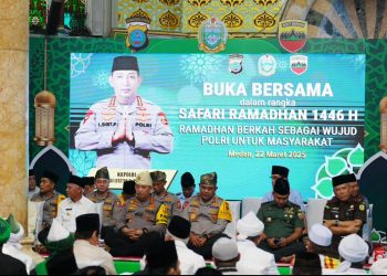 Sambangi Polda Sumut, Kapolri Tinjau Renovasi Masjid hingga Bakti Sosial