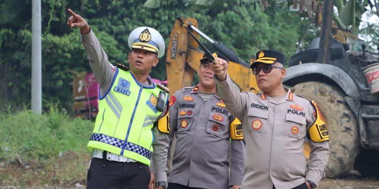 Lebaran H-3, Kombes Gidion Cek Pos Pelayanan Pancur Baru & Pos PAM Tuntungan