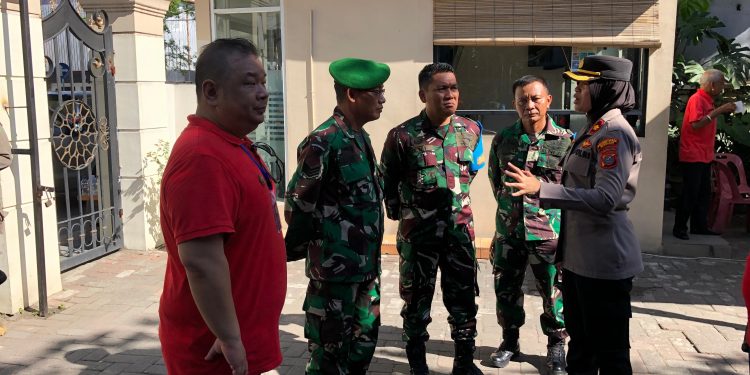Polrestabes Medan & Polsek Jajaran Jaga Gereja Ibadah Jumat Agung dan Hari Paskah