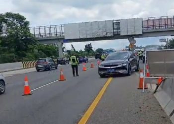 Contraflow Diterapkan di Tol Japek arah Cikampek