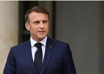 Macron Desak Perusahaan Prancis Hentikan Investasi di AS