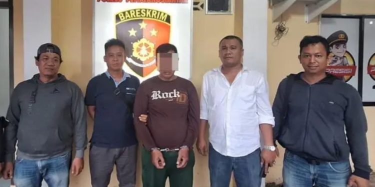 Macet saat Kokang Senjata, Tentara Gadungan Ditangkap