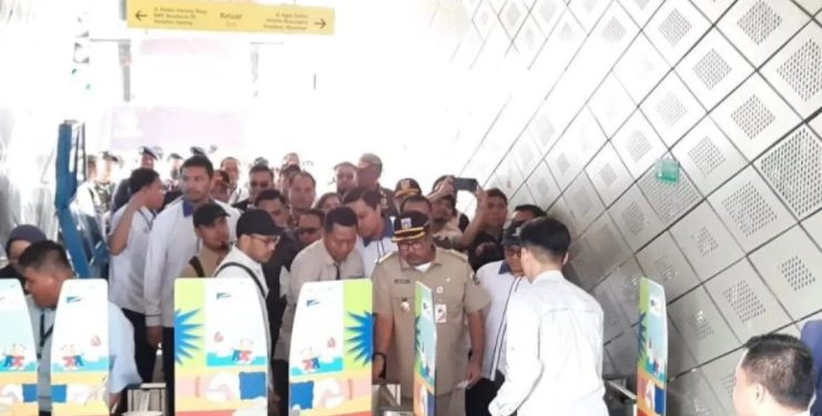 ASN Ngantor Naik Kendaraan Umum, Wagub: Jadi Evaluasi