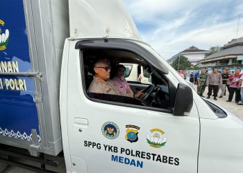 Sopiri Mobil Boks, Kapolrestabes Medan Salurkan Ratusan MBG ke Sekolah