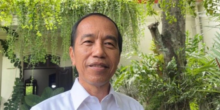 Bareskrim Polri Terima Ijazah SMA hingga Kuliah Jokowi