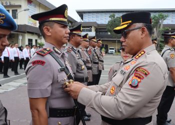 Kombes Gidion Lantik Wakapolrestabes dan Sertijab Kabag SDM, Kasi Propam hingga Kapolsek