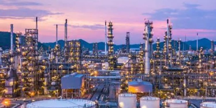 DPR: APBN 2025 Masih Tangguh Hadapi Lonjakan Harga Minyak