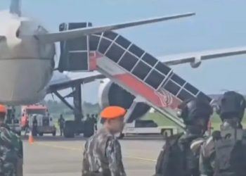 Tim Jihandak Brimob Dikerahkan Sisir Pesawat Saudi Airlines