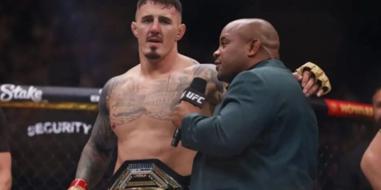 Tom Aspinall Juara Baru Kelas Berat