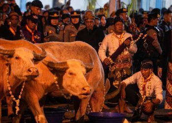 Sejarah & Filosofi Malam Satu Syuro