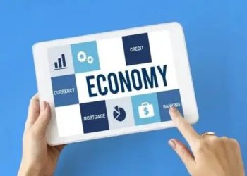 AS Kenakan Tarif Impor 32%, Pengamat: 1,2 juta Pekerja Bakal kena PHK