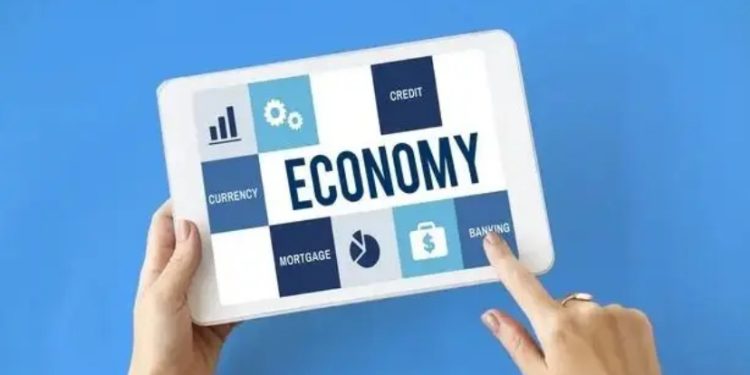 AS Kenakan Tarif Impor 32%, Pengamat: 1,2 juta Pekerja Bakal kena PHK