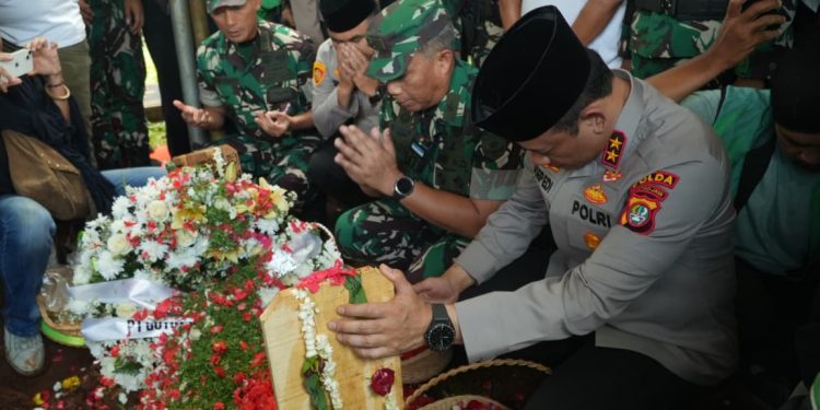 Sampaikan Belasungkawa, Kapolda Metro Jaya Pastikan Proses Hukum Transparan