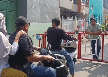 Portal Akses Rumah Ahmad Sahroni Ditutup