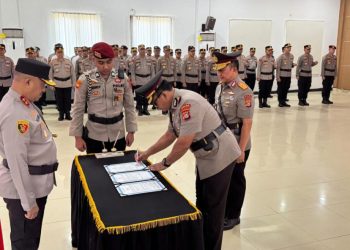 Sertijab Dipimpin Kapolda, Kombes Gidion Resmi Jabat Wakapolda Sultra