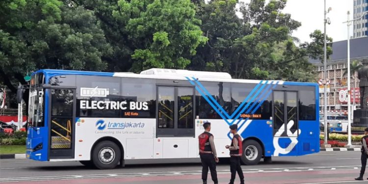 DPR/MPR kembali Didemo, Rute TransJakarta Dialihkan