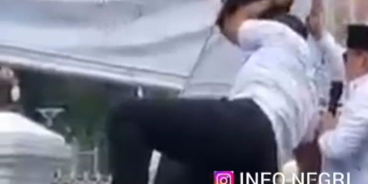 Demo Lengserkan Bupati Pati Ricuh