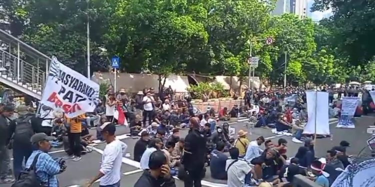 Demo Masyarakat Pati di KPK
