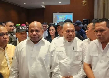 Matius Fakhiri ajak Masyarakat Bangun Papua