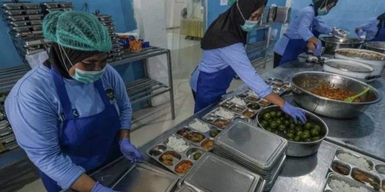 Imbas Siswa Keracunan, 56 SPPG Ditutup