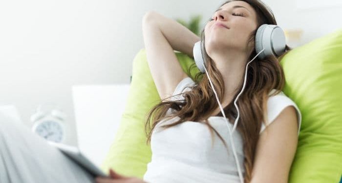 Dengerin Musik dapat Cegah Mabuk Perjalanan