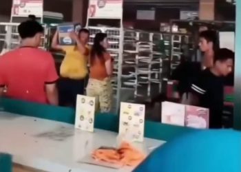 Krisis Pangan Akibat Banjir, Ratusan Warga jarah Minimarket