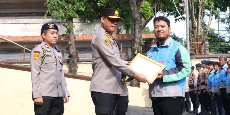 Kapolda Metro Jaya Reward Ojol yang Gagalkan Aksi Curanmor di Jaktim