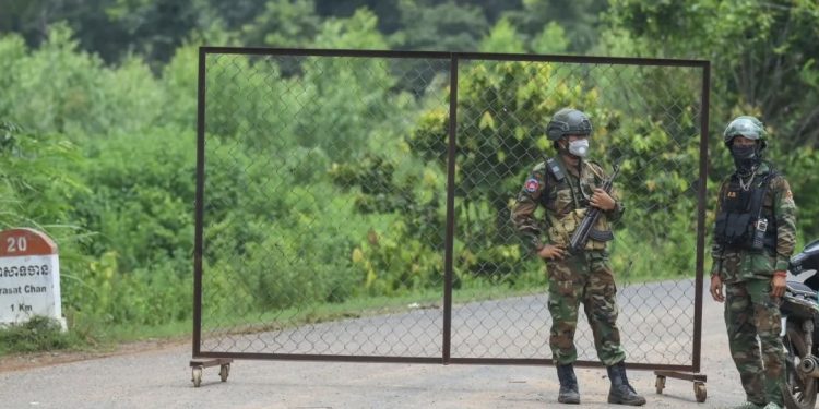 Thailand Kerahkan F-16 Serang Artileri Kamboja