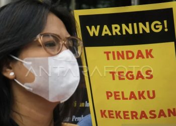 Polsek Koja Tangkap Pria Pemukul Wajah Wanita saat Banjir
