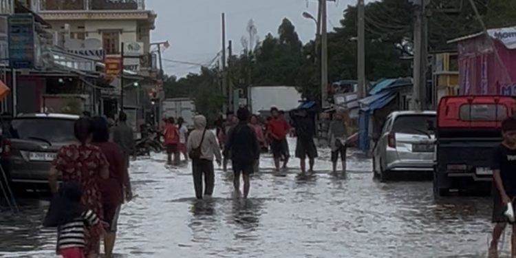 Banjir Melanda Jakarta, Pemprov DKI Imbau Perusahaan Berlakukan WFH