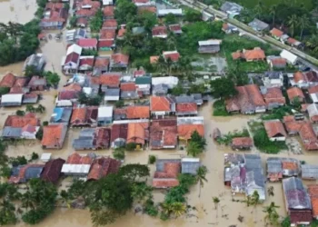 Karawang Darurat Banjir, Warga di 20 Kecamatan Diminta Mengungsi