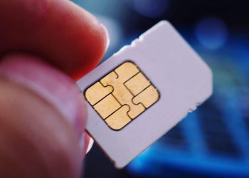Komdigi Perketat Registrasi SIM untuk Menyempitkan Ruang Penipuan Digital