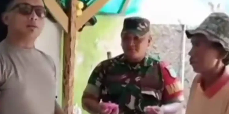 Kakek Penjual Es Gabus Difitnah Jual Makanan Bercampur Spons