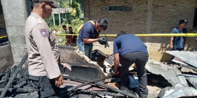 Cek cok Rumah Tangga, Suami Tega Bakar Rumah