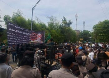 Kapolrestabes Medan Didemo Pro dan Kontra