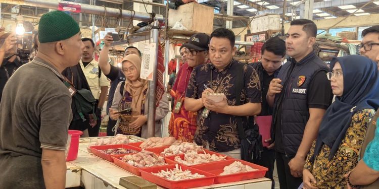 Satgas SABER PMJ Intensifkan Pengawasan Harga dan Distribusi Bapokting di Pasar Koja