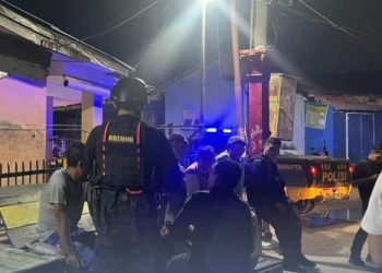 Cegah Gangguan Kamtibmas, Brimob & Polres Belawan gelar Patroli Subuh