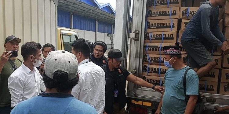 Resmob Bareskrim Polri Ungkap Peredaran 9 ton Daging Beku Kadaluwarsa