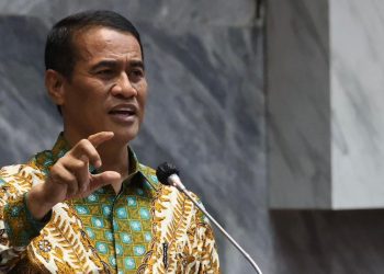 Amran Ancam Cabut Izin Produsen MinyaKita Bila Naikan Harga