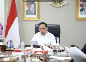 Mendagri Terbitkan Surat Edaran soal WFO & WFH