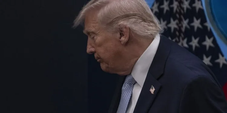 Trump Klaim Iran akan Transfer Uranium yang Diperkaya ke AS