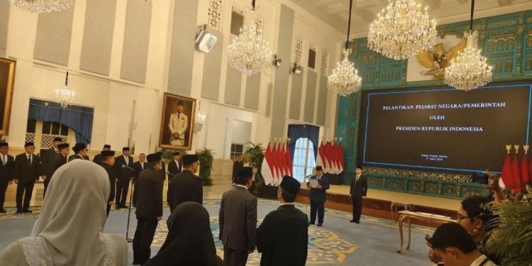 Dudung Resmi Dilantik jadi Kepala Staf Kepresidenan