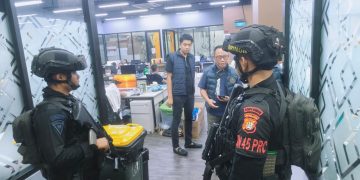Brimob Bersenjata Kepung Markas Judol Hayam Wuruk