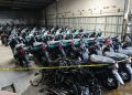 Polisi Gerebek Gudang Ribuan Motor Ilegal