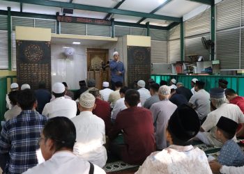 Polres Kepulauan Seribu Gelar Sholat Idul Adha dan Salurkan Hewan Kurban untuk Warga Pulau