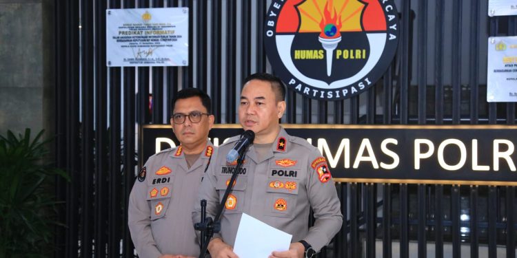 Perkuat Organisasi Hingga Daerah, Polri Mutasi 1.121 Personel