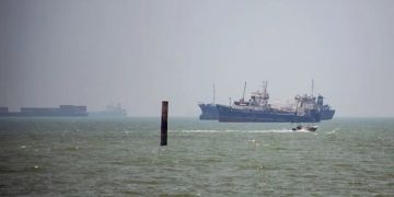 Iran Buka Selat Hormuz untuk Semua Kapal Dagang