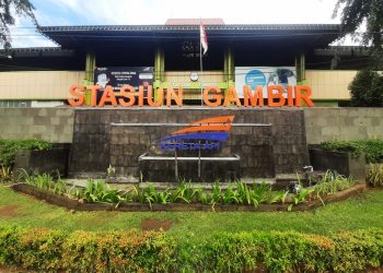 Tak Hanya Kereta Jarak Jauh, Stasiun Gambir juga akan Layani KRL