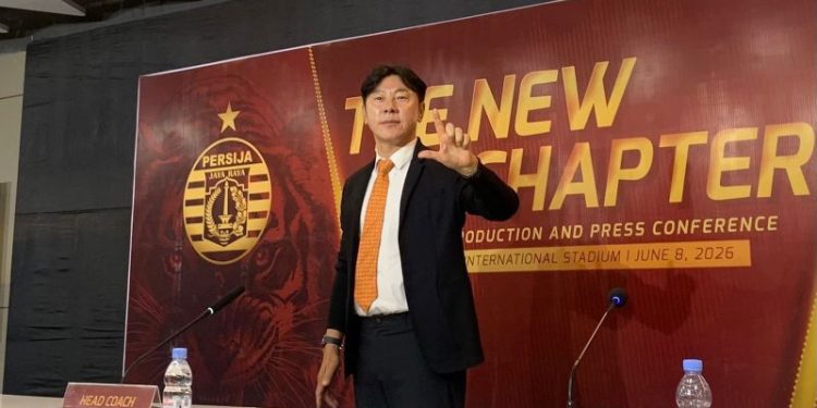 STY Resmi Latih Persija Jakarta