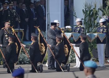 Kapolda Metro Jaya Dianugerahi Tanda Kehormatan Nugraha Sakanti dari Presiden 